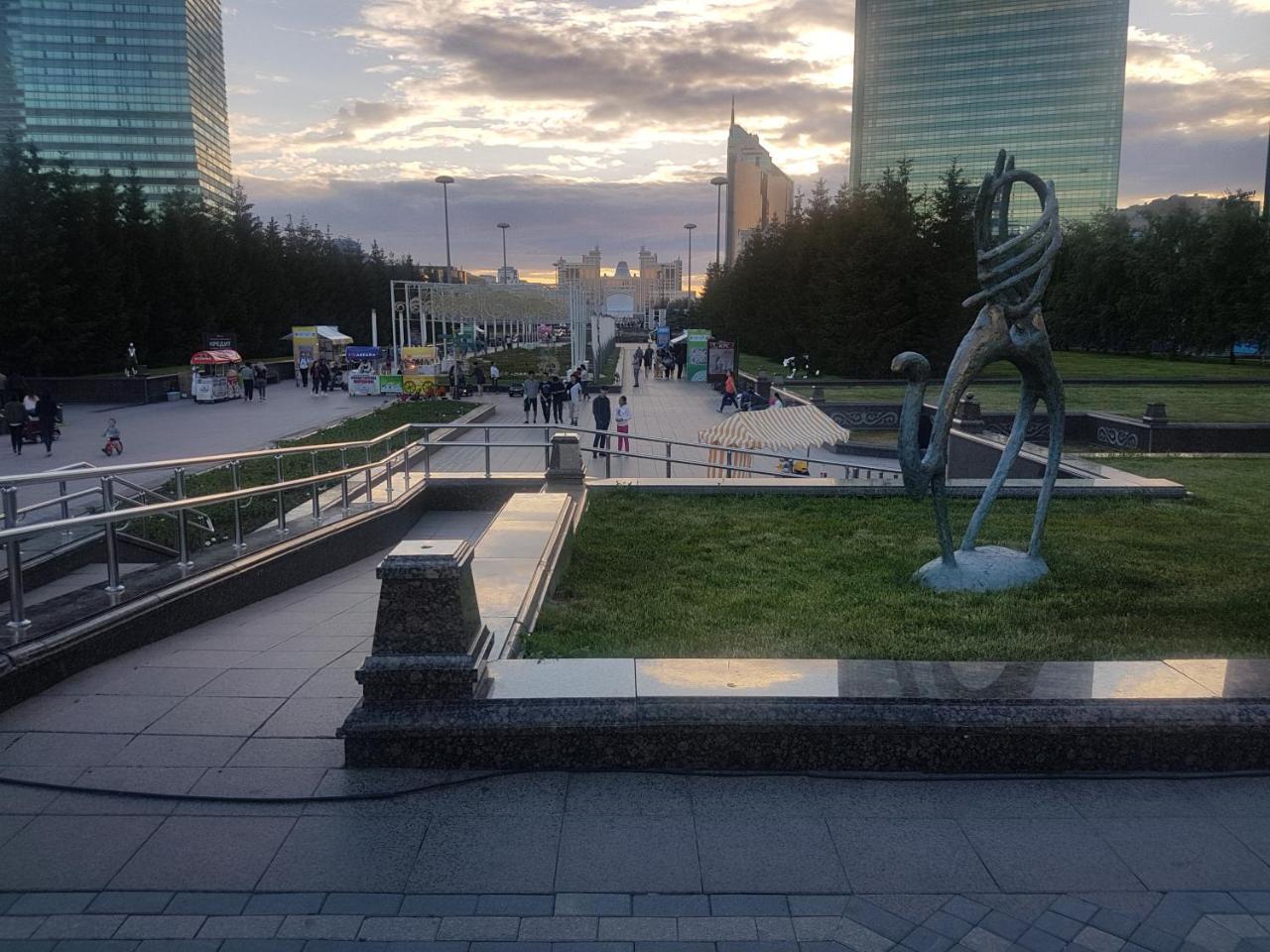 Arai Halal Apartments Astana Bagian luar foto